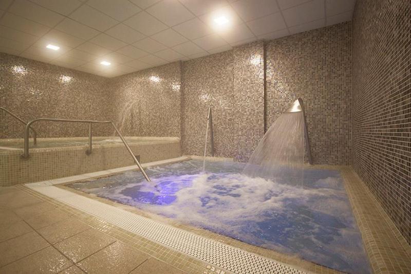 Hotel Szent Istvan Егер Екстериор снимка