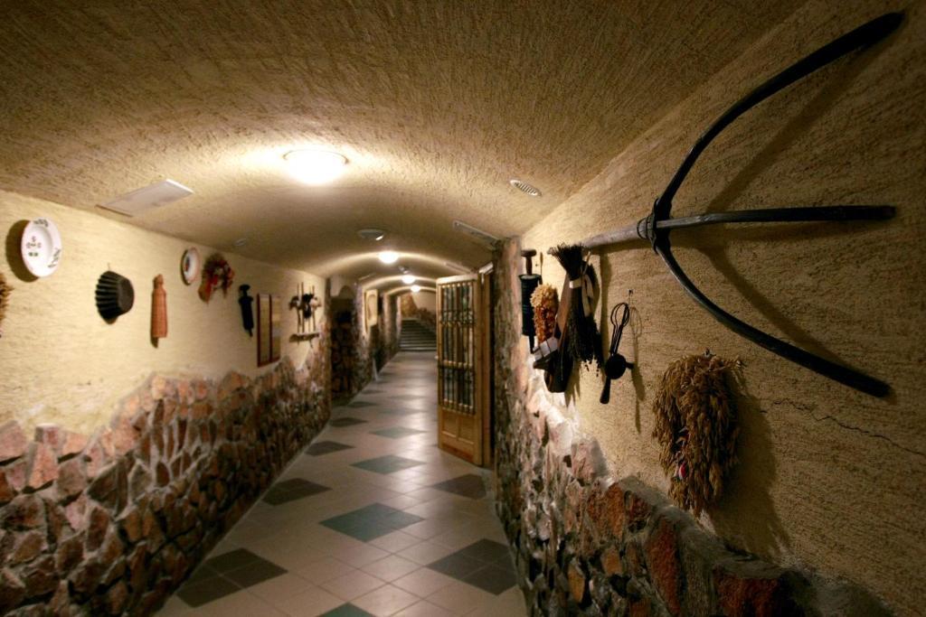 Hotel Szent Istvan Егер Екстериор снимка